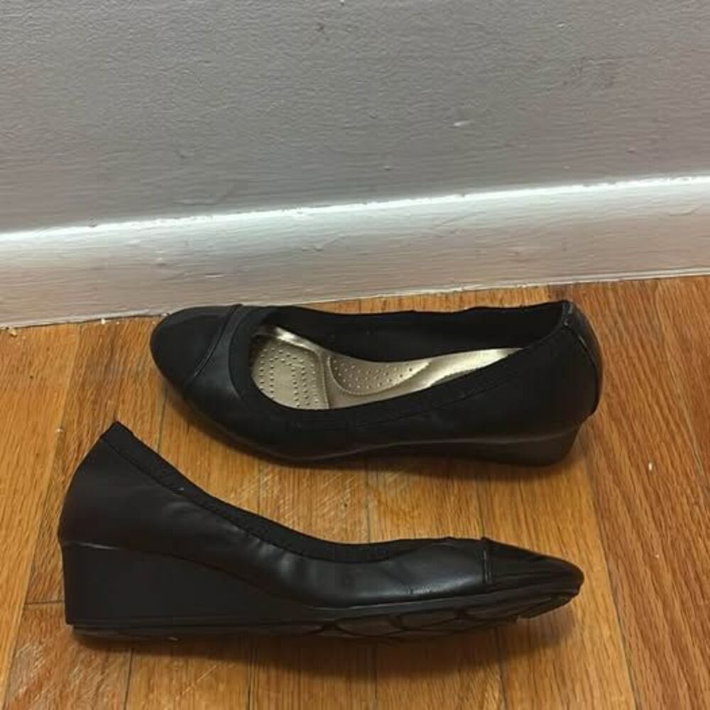Dexflex Comfort Black Wedge Heels